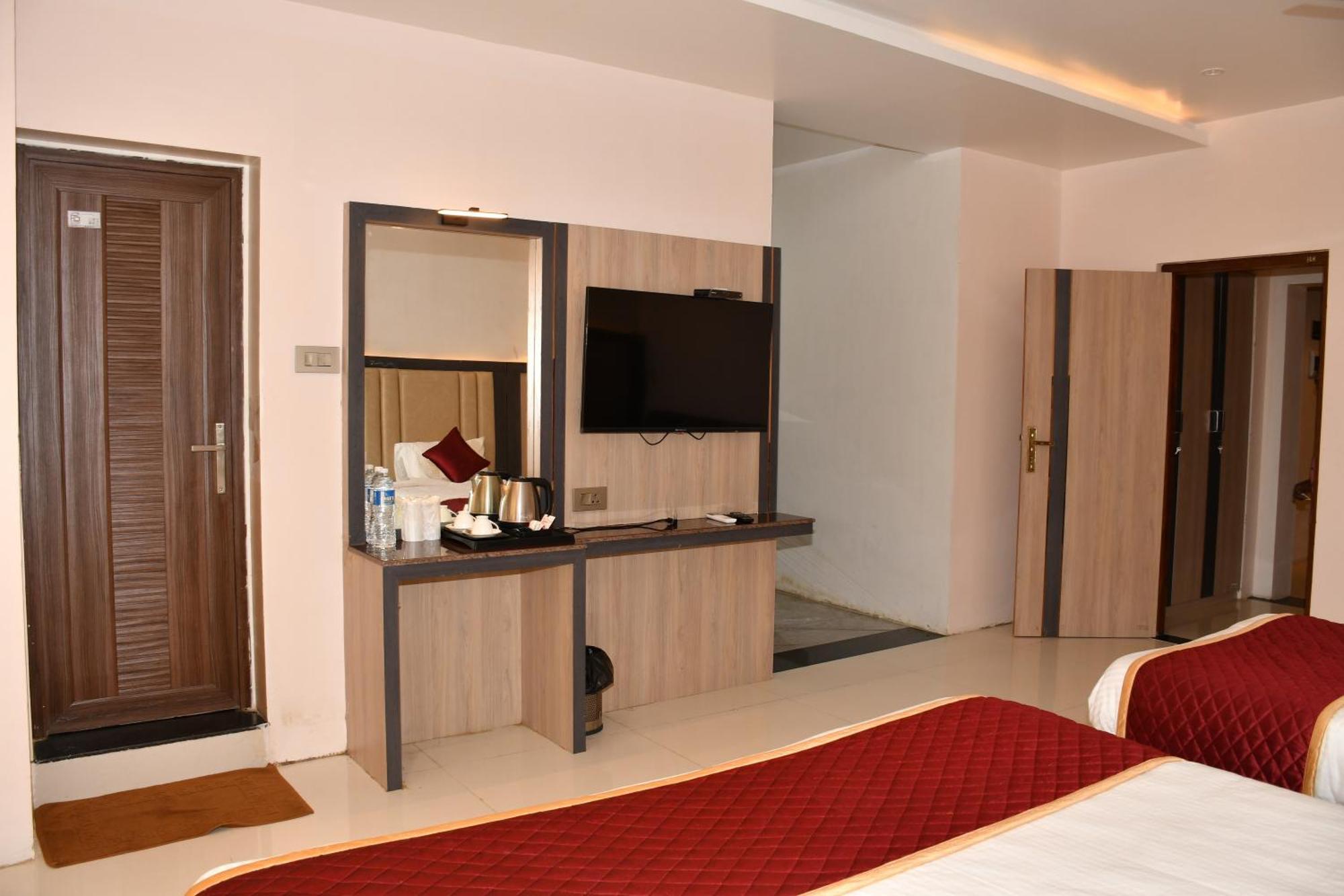 Gb Residency Hotel Ramanathapuram Exterior photo